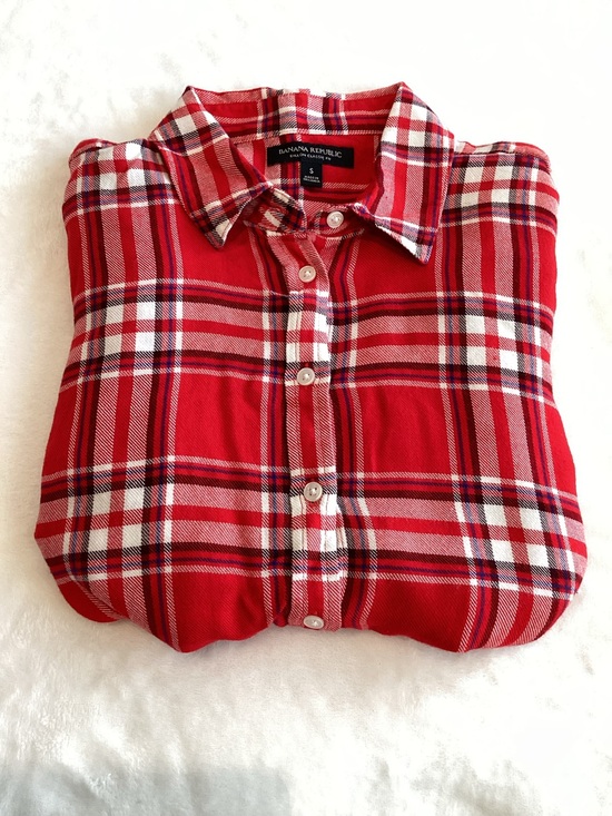Banana Republic Factory Tops - Women’s Banana Republic Button Down Long Sleeve Shirt Dillon Viscose Small Red